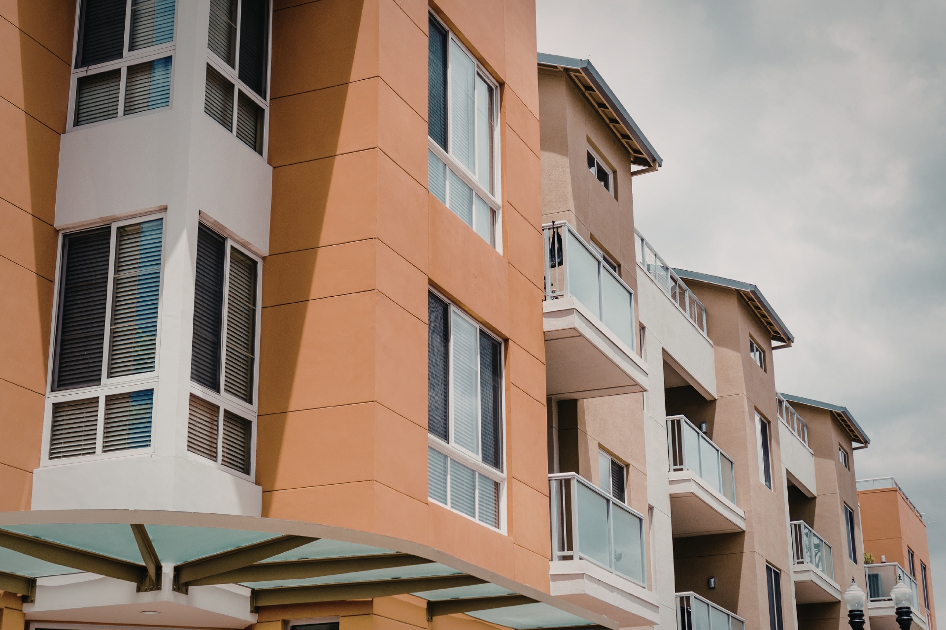 Apartment Building 3 stories